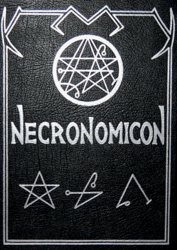 Coberta del ‘Necronomicon de Simon’ (1977)
